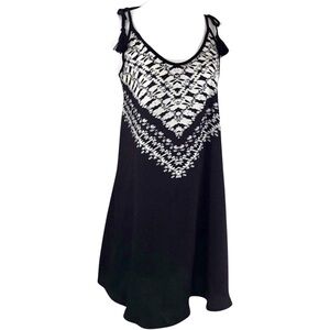 XHILARATION Tribal Shift Dress‎